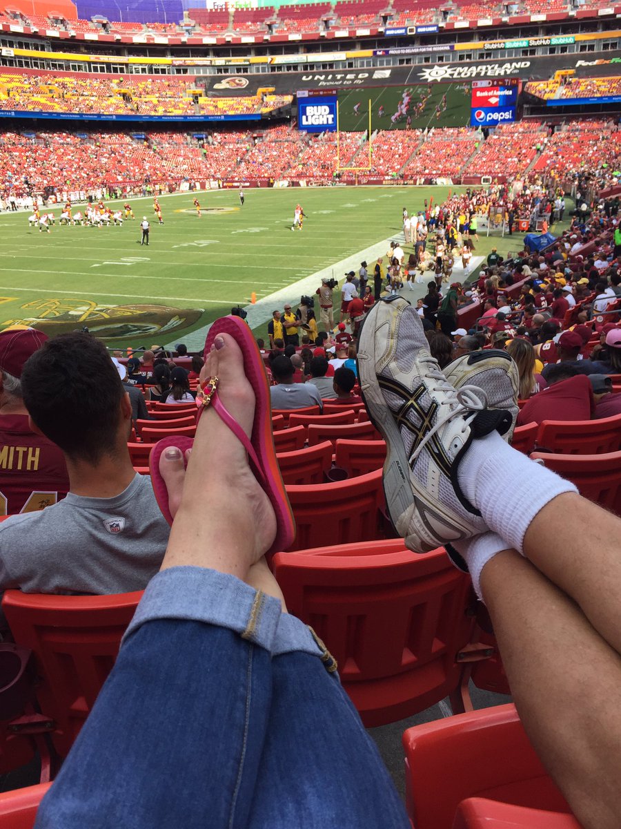 AlisonKeane1's tweet photo. Go @Redskins #httr https://t.co/sHQTVktiTB
