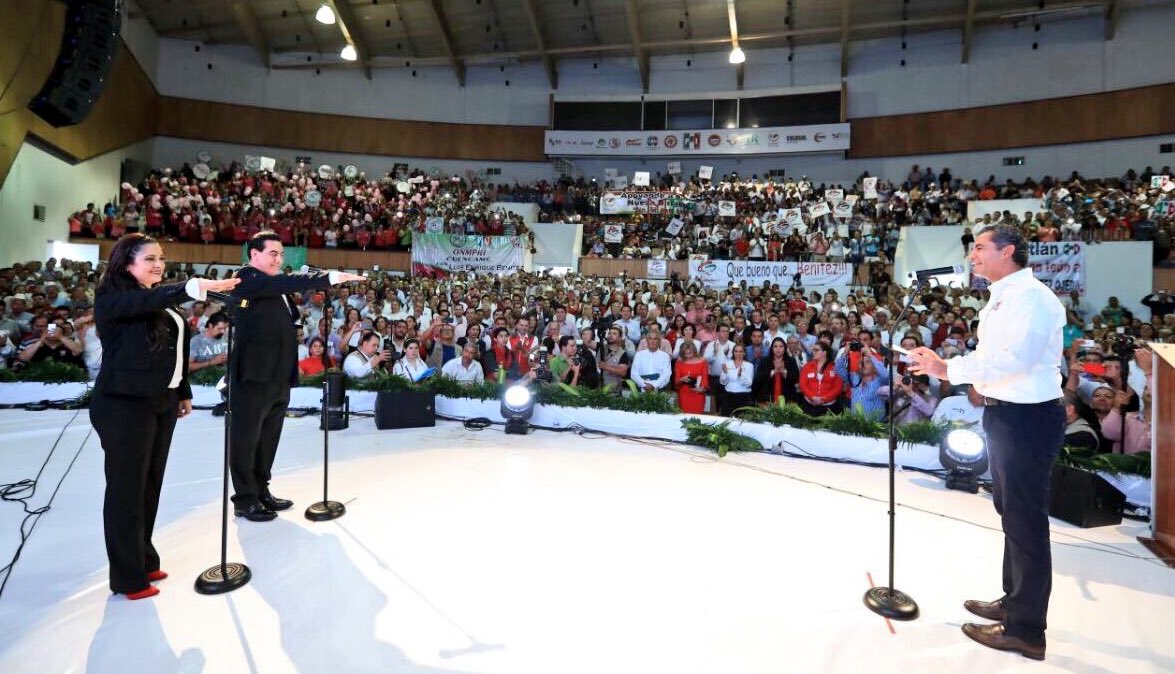 CindyMald's tweet photo. Amiga @AlyGamboa felicidades por tu nueva encomienda al frente de la secretaría general del @CDE_PRI_Durango ¡Enhorabuena y muchísimo éxito! https://t.co/SsPGA1qEIs