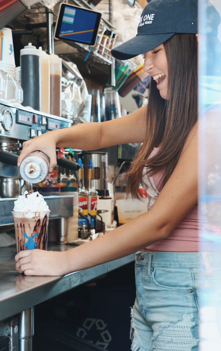 dbelkgrove's tweet photo. It's too hot to roast smores over the fire, so come grab an iced or blended Smores Breve! #dbeg #dbeg2 #sheldon #sundayfunday https://t.co/tUUS9J6QXR