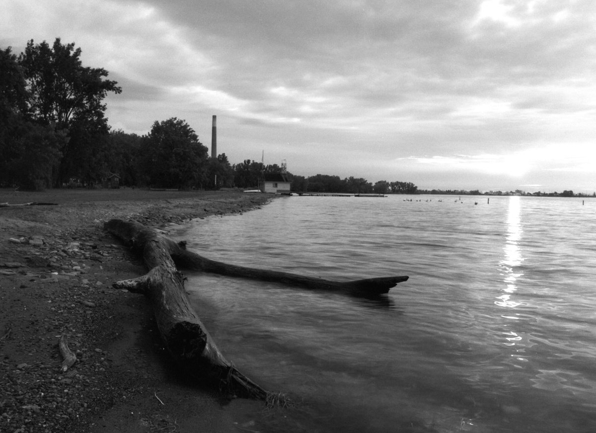 junctionrails's tweet photo. Barely making it for #Summerfilmparty - sometimes it takes experiments to conclude your initial preference was right - @ILFORDPhoto SFX200 https://t.co/rmmii0cPpz