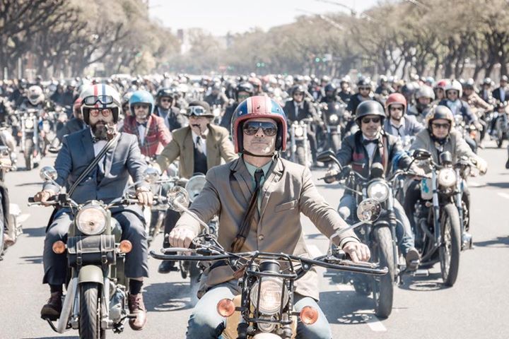 gentlemansride's tweet photo. In Buenos Aires, we ride as one.

#dgrbuenosaires. 

Photo credit - Dario a Rodriguez. #gentlemansride #dapper #caferacer #classic #custom … https://t.co/pkuVk5ltRX