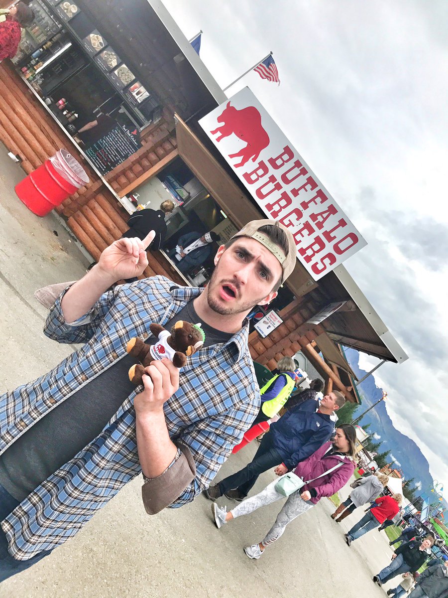 AlaskaSoCal's tweet photo. #moonthemove #primelending #alaskastatefair https://t.co/7ZV51Dm6VW