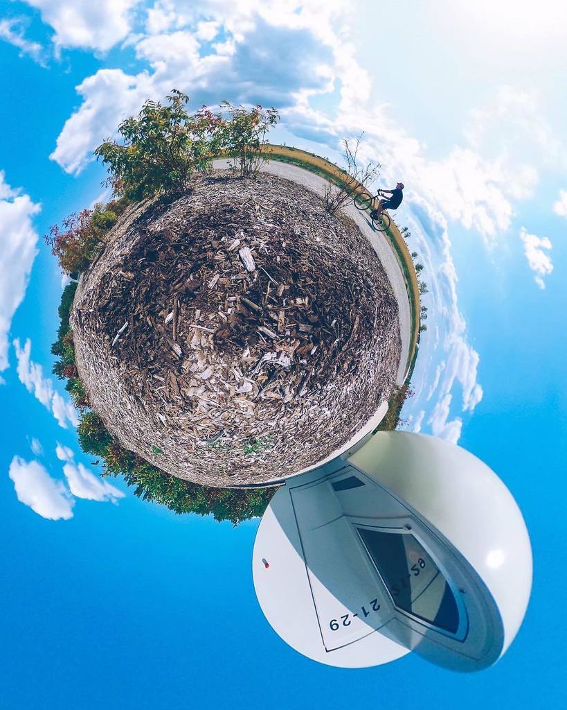 Photojpl's tweet photo. Biking in the biogas landfill #parc #fredericback #biogaz #spheres #montreal #stmichel #igersmontreal @375mtl #ige… https://t.co/dlSR3SbYLU https://t.co/UNAFhSMDWI