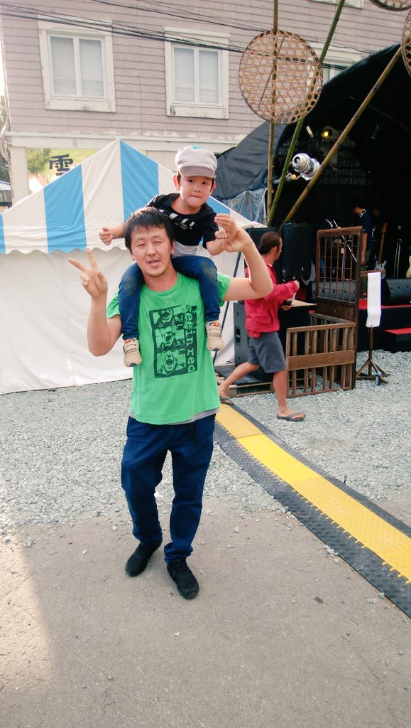 YOxYOxYOx78's tweet photo. #龍岩祭
#spikeshoes
#FRIDAYZ
#OSRUM
#2kidswithwolf https://t.co/5LpFfJ3hEM