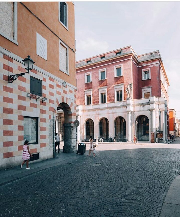 itsagirlgame's tweet photo. Vicenza, Italy ❤ https://t.co/S9aCwvZYQc