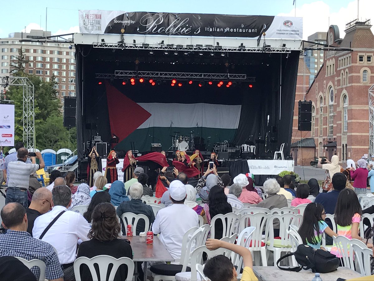 YasirNaqviCDN's tweet photo. Pleased to attend @PalestinianFest at #Ottawa City Hall in #OttawaCentre! Festivities continue till 11pm... drop by. #OttCity https://t.co/Hx5iIyqxYL