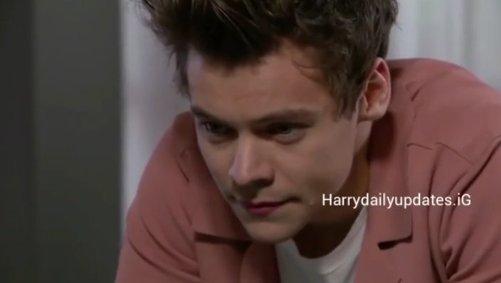 28913Larry's tweet photo. Last night this miracle was in my dream😍😭😚
❤❤❤ @Harry_Styles 👑👑 https://t.co/MmbdKUwRf0