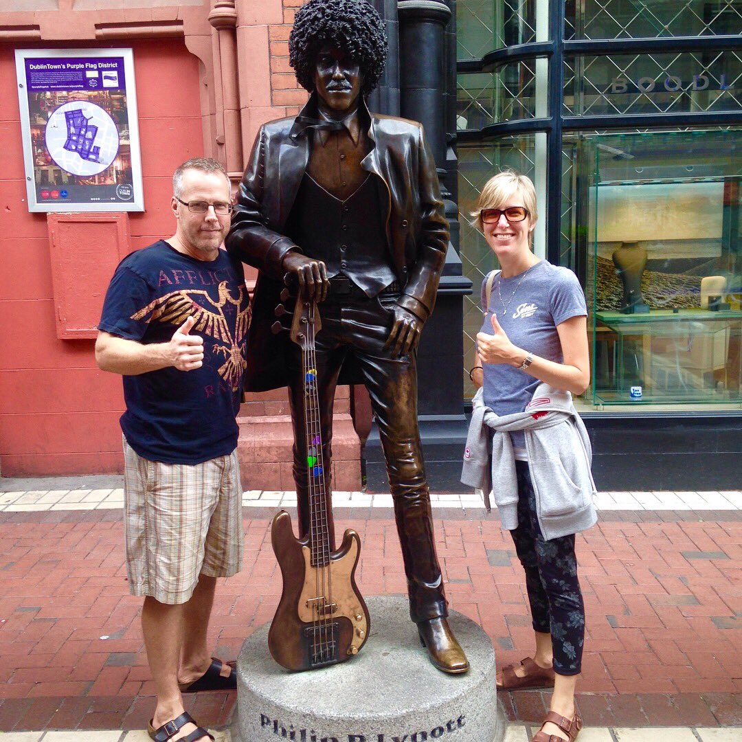 CKMountaineers's tweet photo. Mountaineer drummer & fiddler paying their respects. #thinlizzyforever #dublin #ireland https://t.co/4aMZzrcs82