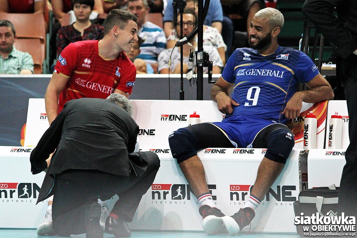 ErreaPolska's tweet photo. #ErreaSupport Day 5
⏰ 17:30
GR. B | 🇸🇰🆚 🇩🇪
GR. D | 🇳🇱🆚🇧🇪
⏰ 20:30
GR.B | 🇨🇿🆚🇮🇹
GR. D | 🇹🇷🆚🇫🇷
#ErreaSport @ErreaOfficial
#EuroVolley https://t.co/0gp7Pup31A