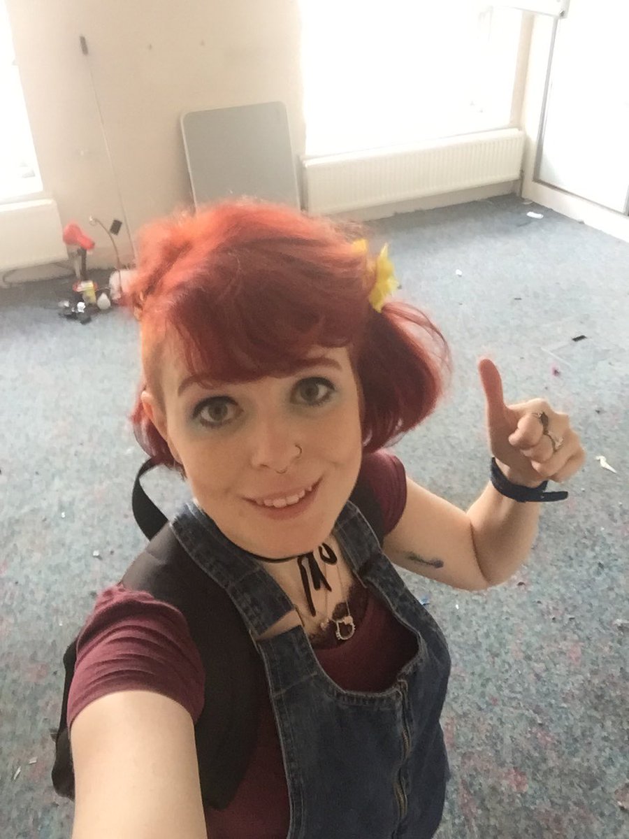Done!
Said goodbye to my lovely room in <a href="/BlackMktFringe/">Black Market Fringe</a> today. Thanks to everyone who made my first solo show extra special ❤️