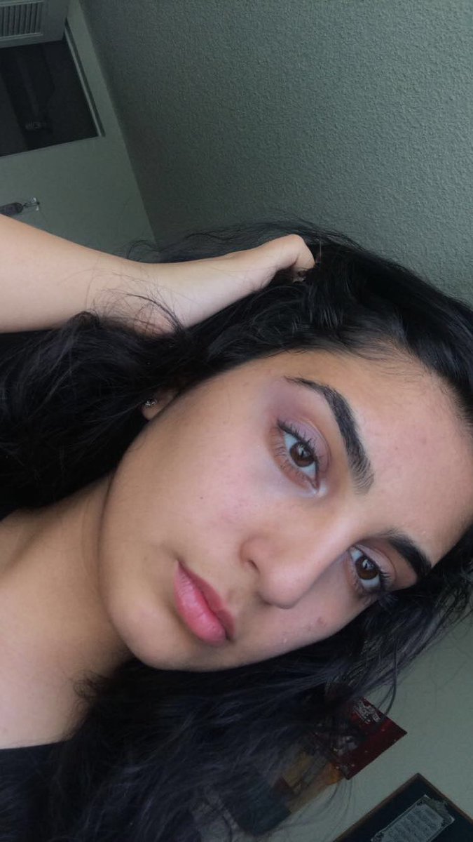 Ruiza_Aziz's tweet photo. Y'all can I join the hype #afghansbreaktheinternet https://t.co/uC4alqWYaw