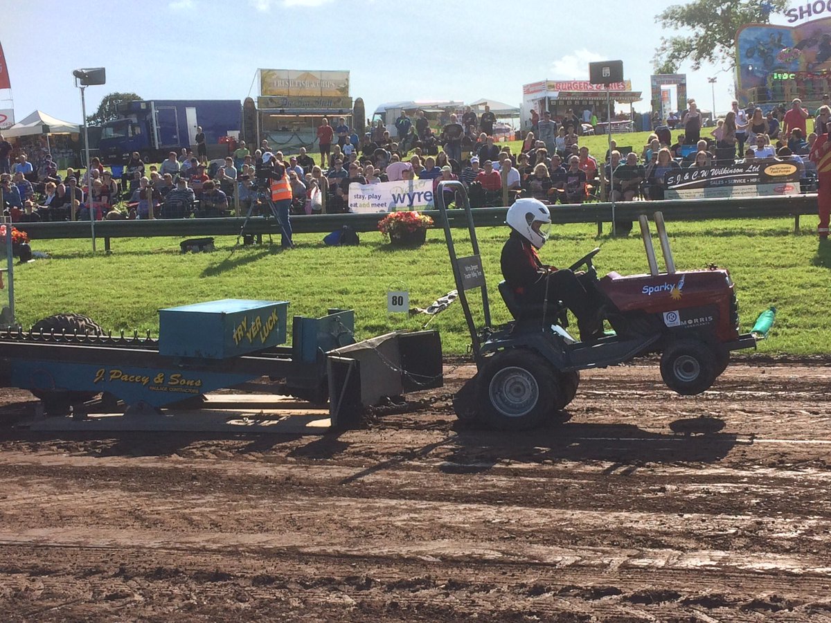 ValtraDragons's tweet photo. Well done Olivia with Sparky Dragon taking a well deserved 1st place on the podium at #GtEcc #Tractorpulling @PowerPulling https://t.co/V4vIMYkbF9