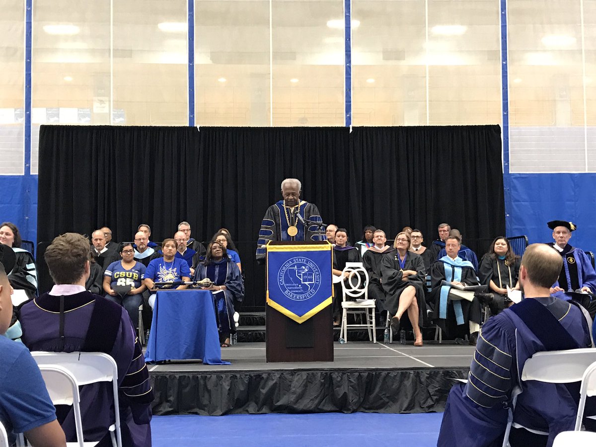 CSUBakersfield's tweet photo. Welcome to #CSUB!! New Student Convocation & Pinning Ceremony was a success!! See you all tomorrow for the 1st day of #CSUBFall2017 ππΌππ https://t.co/0ldKWsUeo3