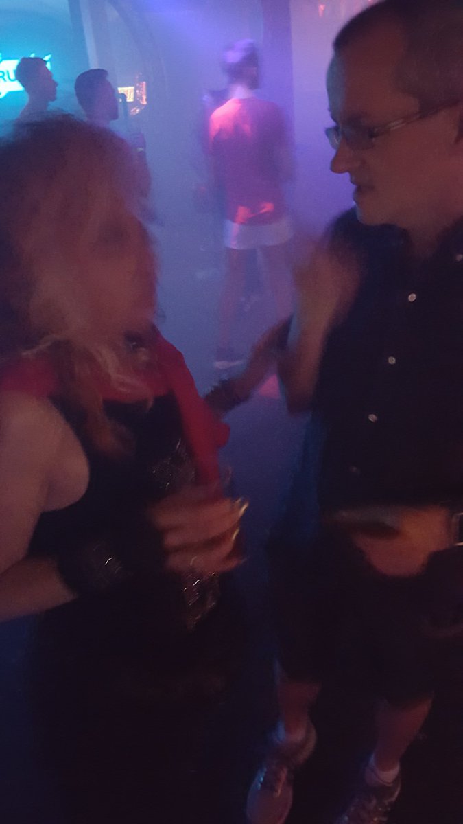 Nostril3's tweet photo. @Kevin_Healey has pulled #KellyWilde Pride https://t.co/gvynzBWSv8