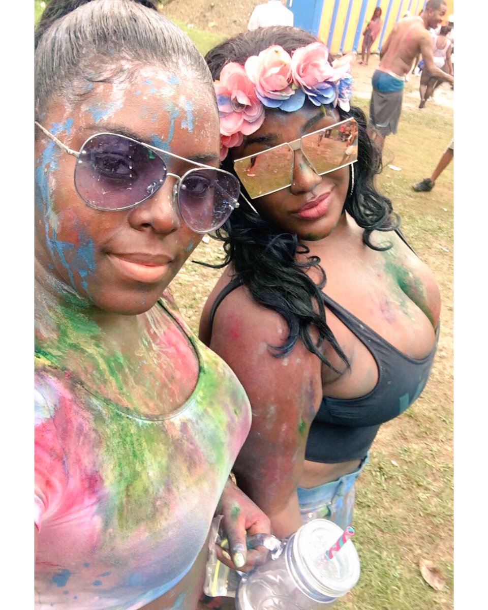 mocha_mamiiii's tweet photo. Pretty Gyal Team🔥🔥🔥 #FOC #LLS #LLS17 https://t.co/FpI6cLz2Dw