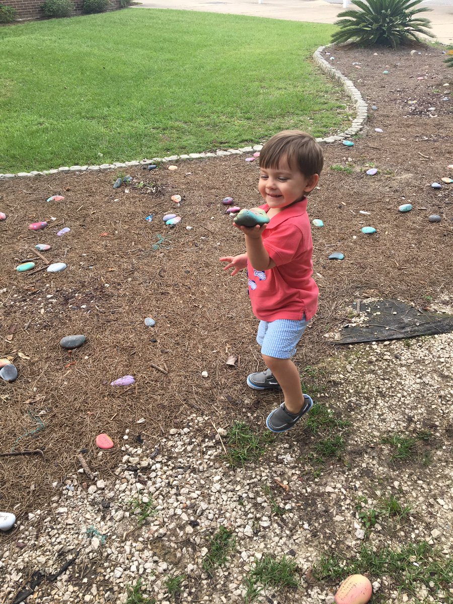 HRoeSHS's tweet photo. I ran by the school this afternoon and Reed found something to make him smile!  Thank you for making our campus brighter @msfinleyshs https://t.co/AkEA4WDz8p