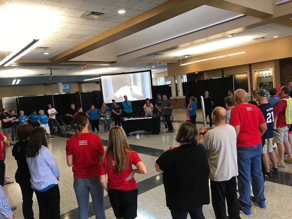 brent_k_parker's tweet photo. Our first dream team rally at #lcrva • What an amazing team!!!! https://t.co/joZl5pE91M https://t.co/jB3tyy9GHk