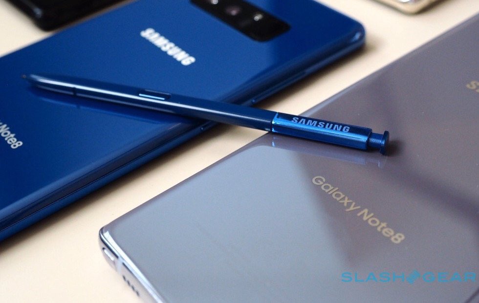 slashgear's tweet photo. 8 things we love about the Galaxy Note 8 https://t.co/cUaVvmopZB https://t.co/ImOJ90J7qA