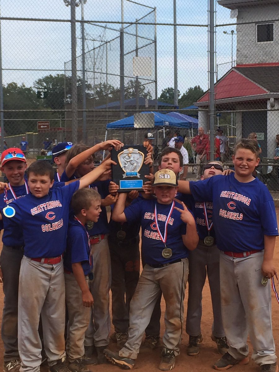 ChattColonels's tweet photo. Really proud of these guys!!! #Chattanoogacolonels Great first tournament boys!! #11ustuds https://t.co/4GrogHQPNO