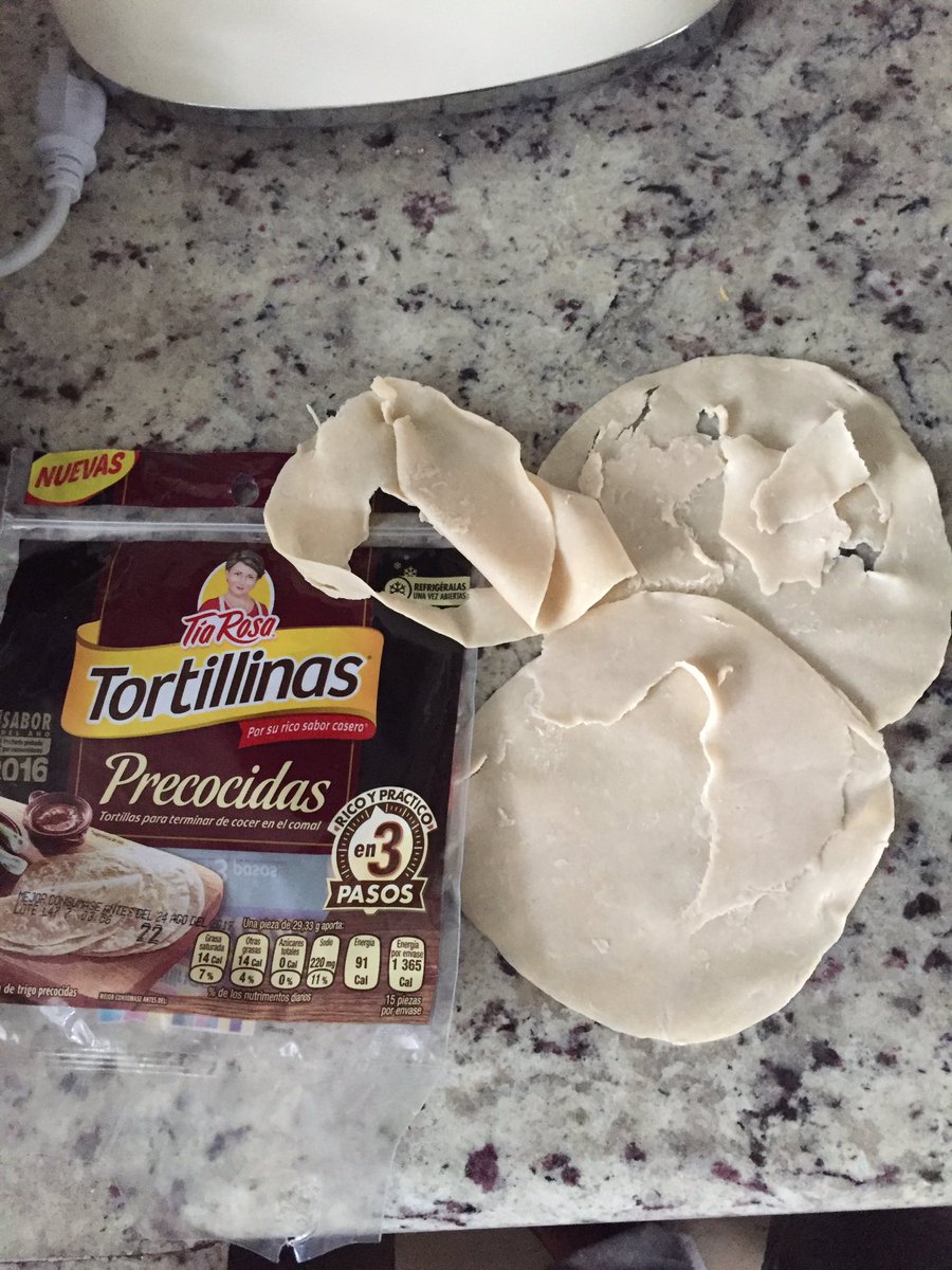 Muy bien <a href="/TiaRosaMx/">Tía Rosa</a> por vender productos CHAFAS, me quede en el paso 1 ya no pude avanzar, todas pegadas... #fail #nocomprenestacosachafa