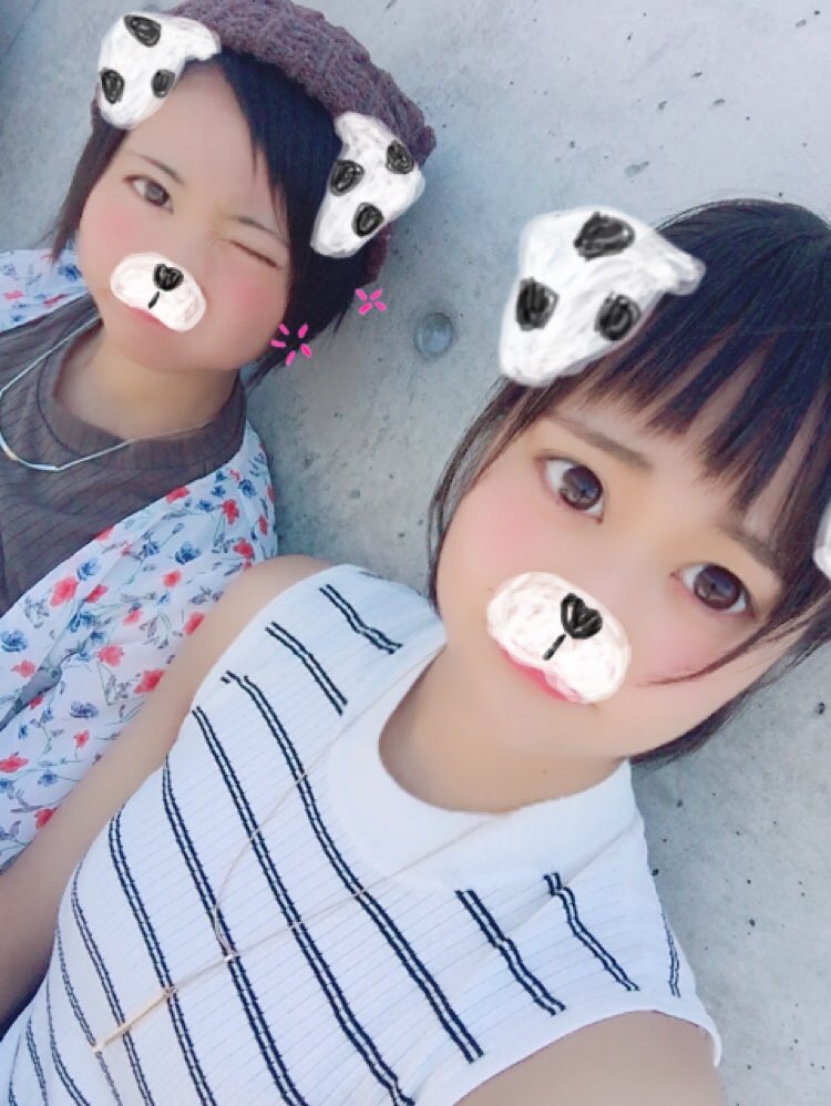 Snowboard_0728's tweet photo. 昨日はかんなと泊まりからの
大滝様合流🙄💩
この風船はとても邪��でした😌🎈 https://t.co/0RD5HNd7H0