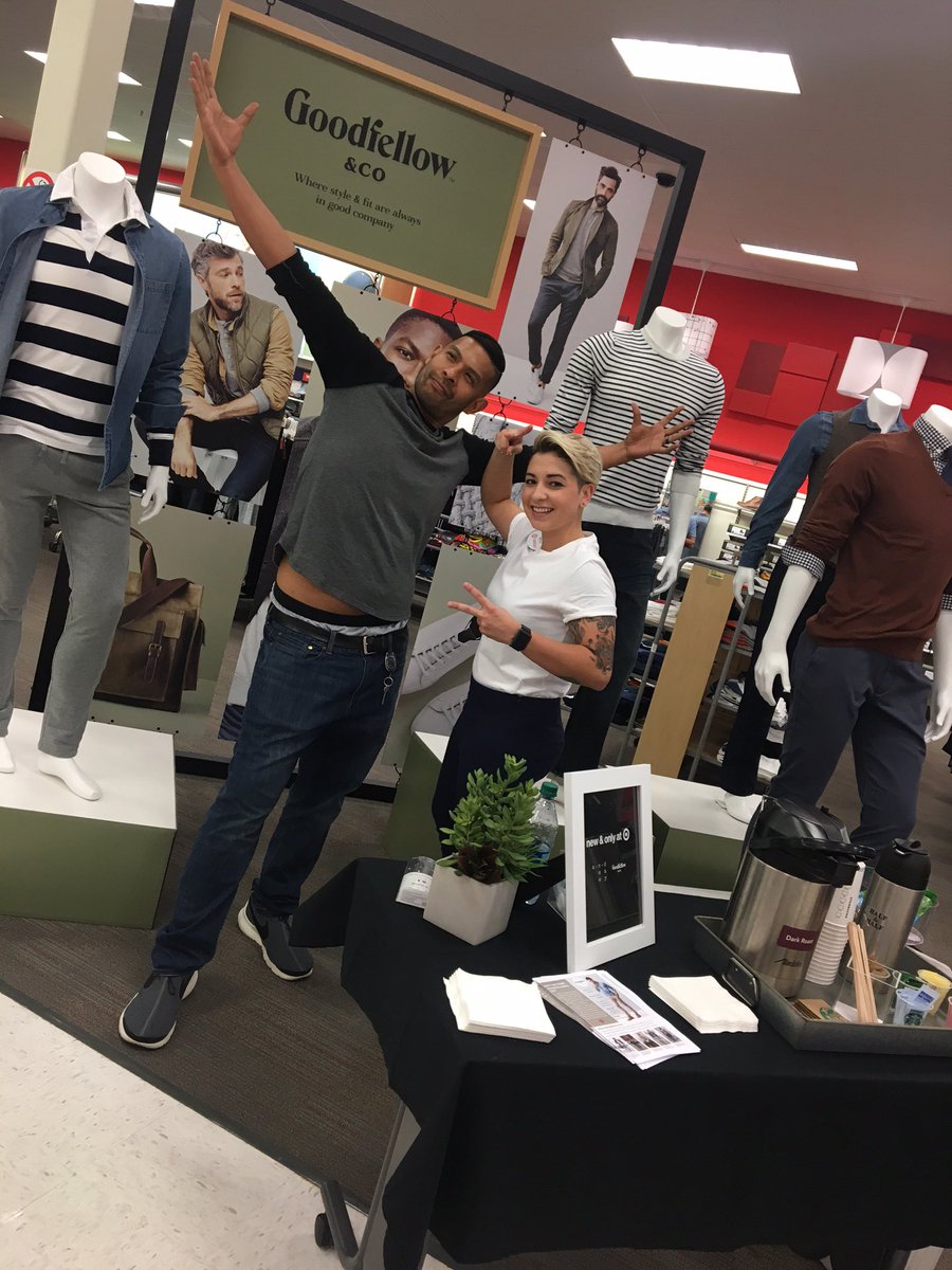 MariaMgbobo23's tweet photo. Going on a trip in a goodfellow rocket ship 🚀 #T1316#style&amp;comfort @SophiaVMLT1316 @lujaynesims @sonnylopez11 @csedoris @AlexisTLT1316 https://t.co/VZNgRGqyzQ