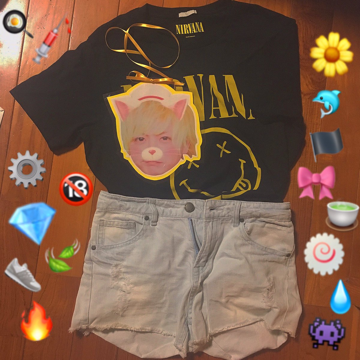 tanaka__ak's tweet photo.
29日の #VASmart にこの服で参戦します!
🌱NIRVANAのTシャツ
🌱ダメージ加工の短パン
🌱たなぱいの顔パネ
🌱缶バッチもつける予定✊🏻🌸
ぜひ写真撮りましょう !? 🔥🔫
https://t.co/a0YhWWelwI