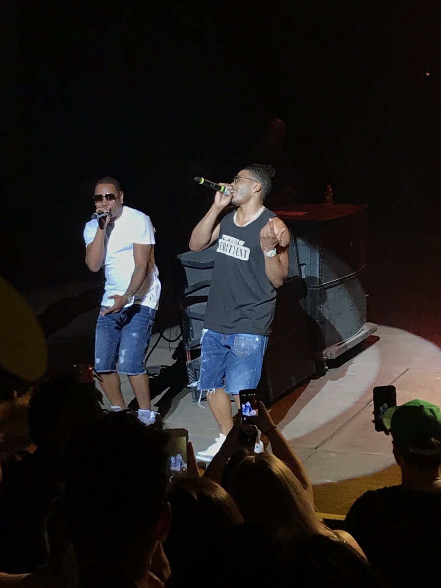 AndiAhne's tweet photo. I met @Nelly_Mo & @CITYSPUD !!! #justsayin
Awesome show last night at the @DuQuoinFair !! #cilfm #Nelly #concert https://t.co/BrXakE4qQs