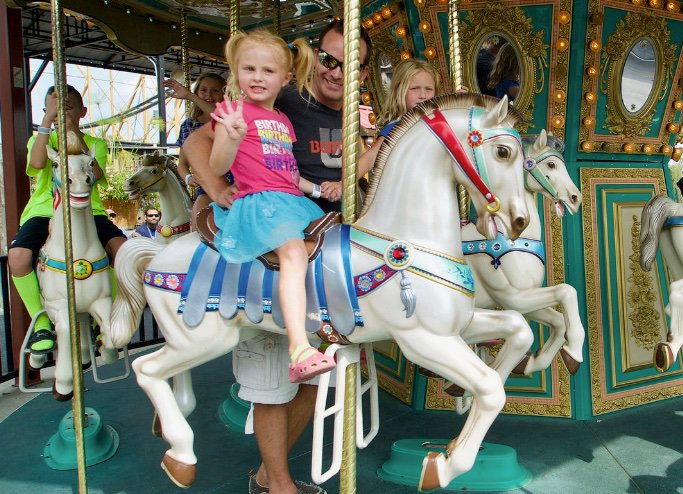 carrollcounty's tweet photo. The Adventure Park USA Family Fun Fair was a huge success. -
 https://t.co/rduucZG9Sc #frederickmd https://t.co/VnEwR8oxRo