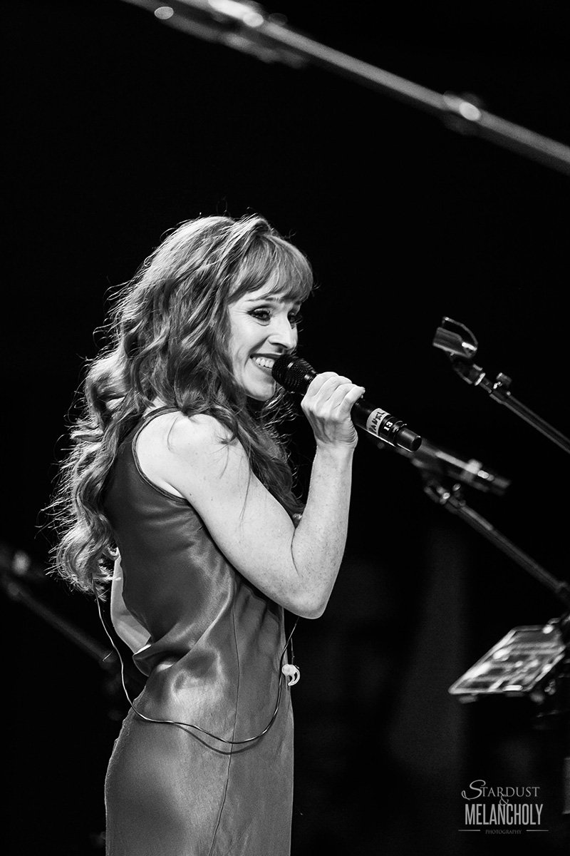 MelancholyPhoto's tweet photo. Ruth Connell, Louden Swain Saturday Night Special, #SPNMinn 2017 https://t.co/P2HaNVSeE0