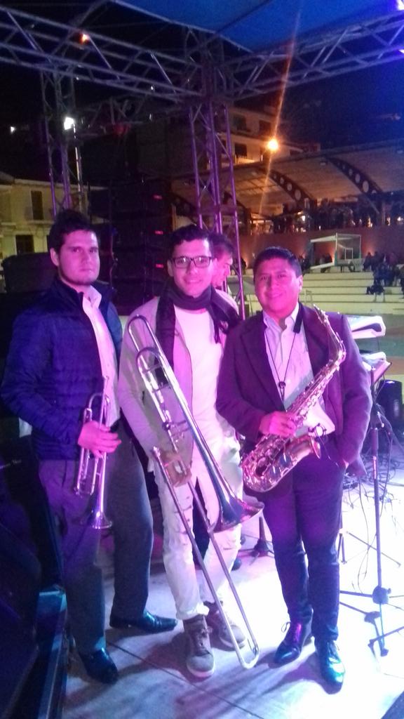 geovanni221's tweet photo. Mis hermanos..ecuatorianos.!
Metales#losfabulosos https://t.co/kmEhbouyTa