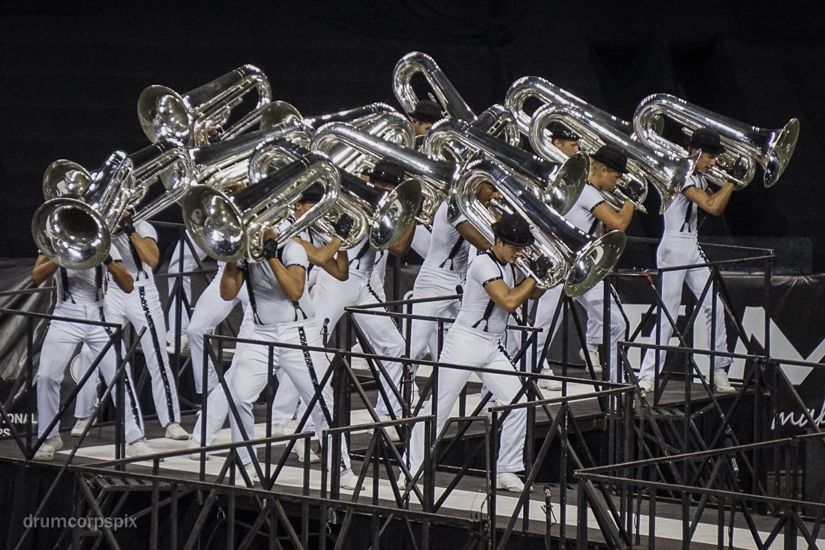 DrumCorpsPix's tweet photo. Bluecoats (1 of 2) - DCI Prelims #dci2017 #JaggedLine https://t.co/SRXiCBcOwL