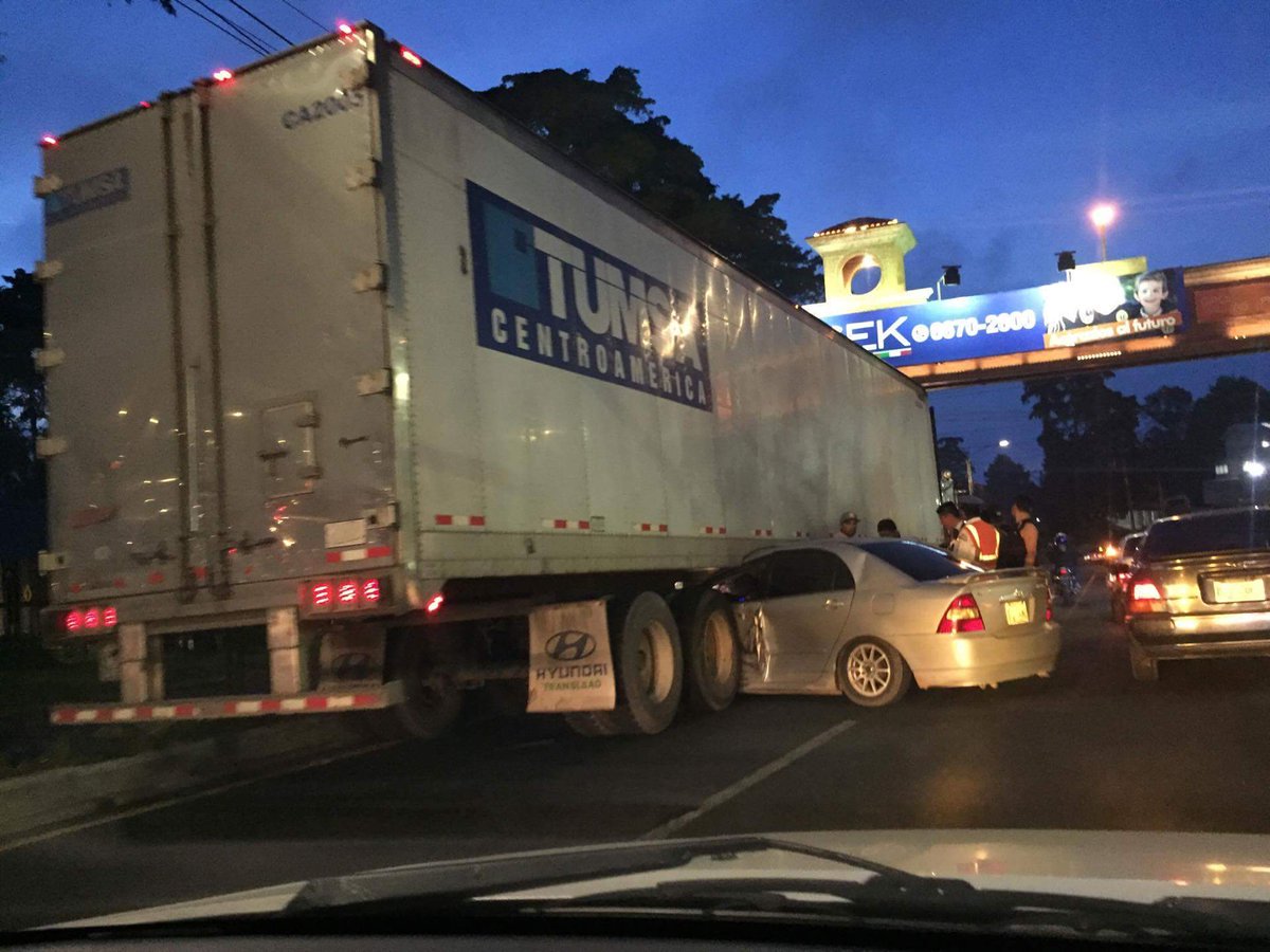 Radio SONORA 96.9 FM on Twitter "Precaución accidente de tránsito en