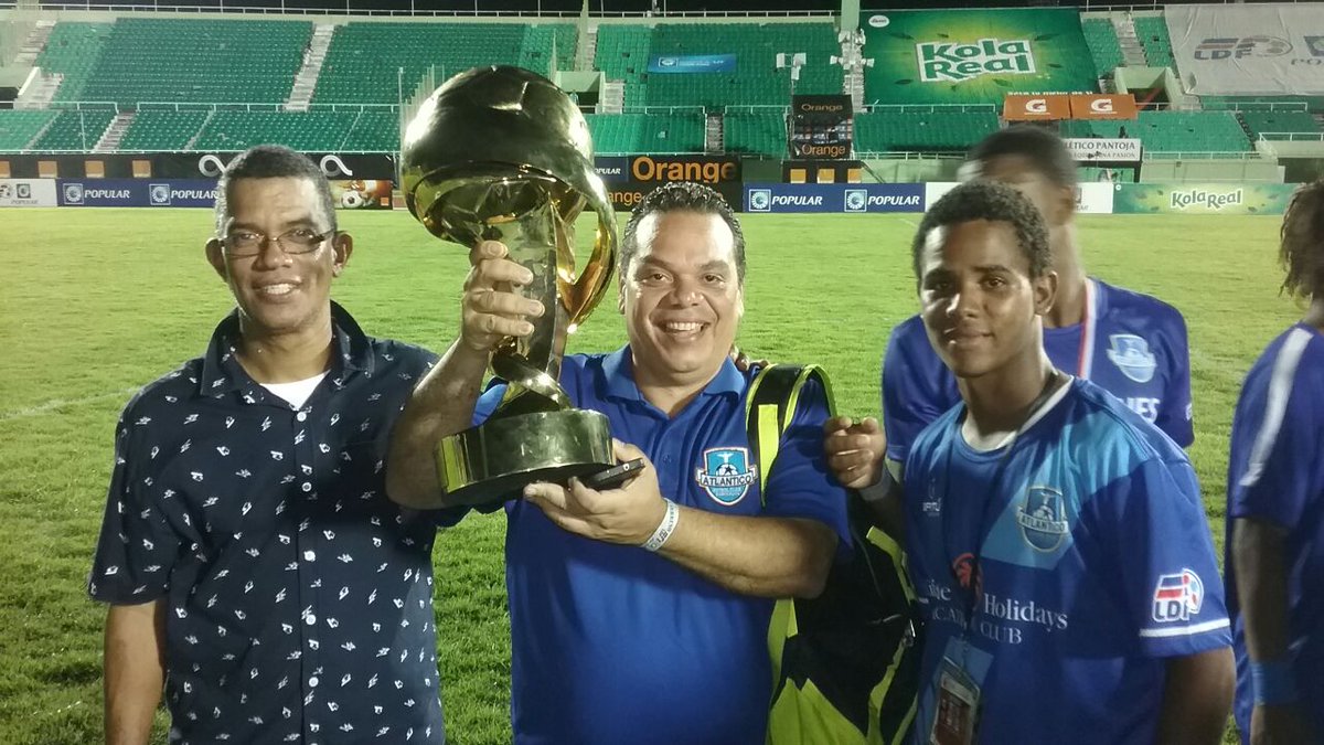 winstoncid's tweet photo. Puerto Plata es el centro del fútbol en estos momentos.. #FinalLDF2017 @FAtlantico CAMPEÓN!!!!! https://t.co/581XCq0yXL