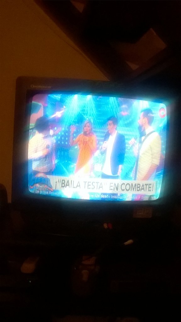 MITIDIERIADRIAN's tweet photo. Viendo el show en vivo de  @BailaTesta en @combatearg con @laufer4 y @juani_martinez por @canal9oficial https://t.co/S58dUT33Qa