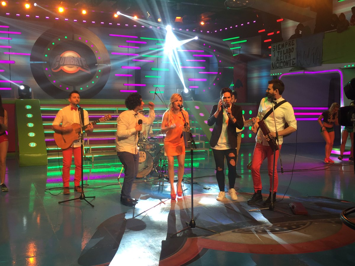 Elifernandezs's tweet photo. @BailaTesta en @combatearg https://t.co/LyuscNyd8O