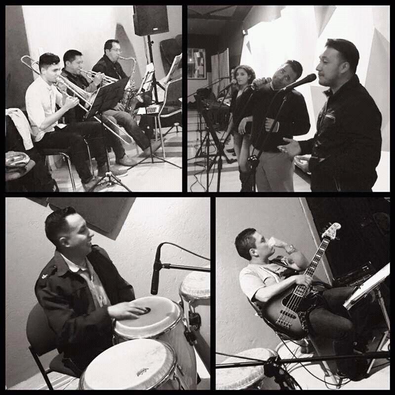 geovanni221's tweet photo. Orquesta
Almanbo
# Quito
#ecuador https://t.co/8vZkO3QjnH