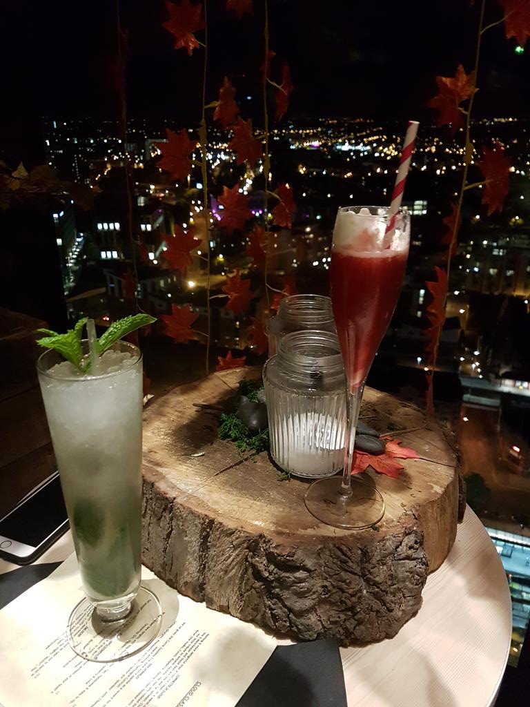 A_WorkingMum's tweet photo. Oh cocktails, I have missed you - too many years of pregnancy and breastfeeding! Welcome back! 😁🍸🍹@HiltonMCR #cloud23 #ManchesterPride2017 https://t.co/cNRlXMsba5
