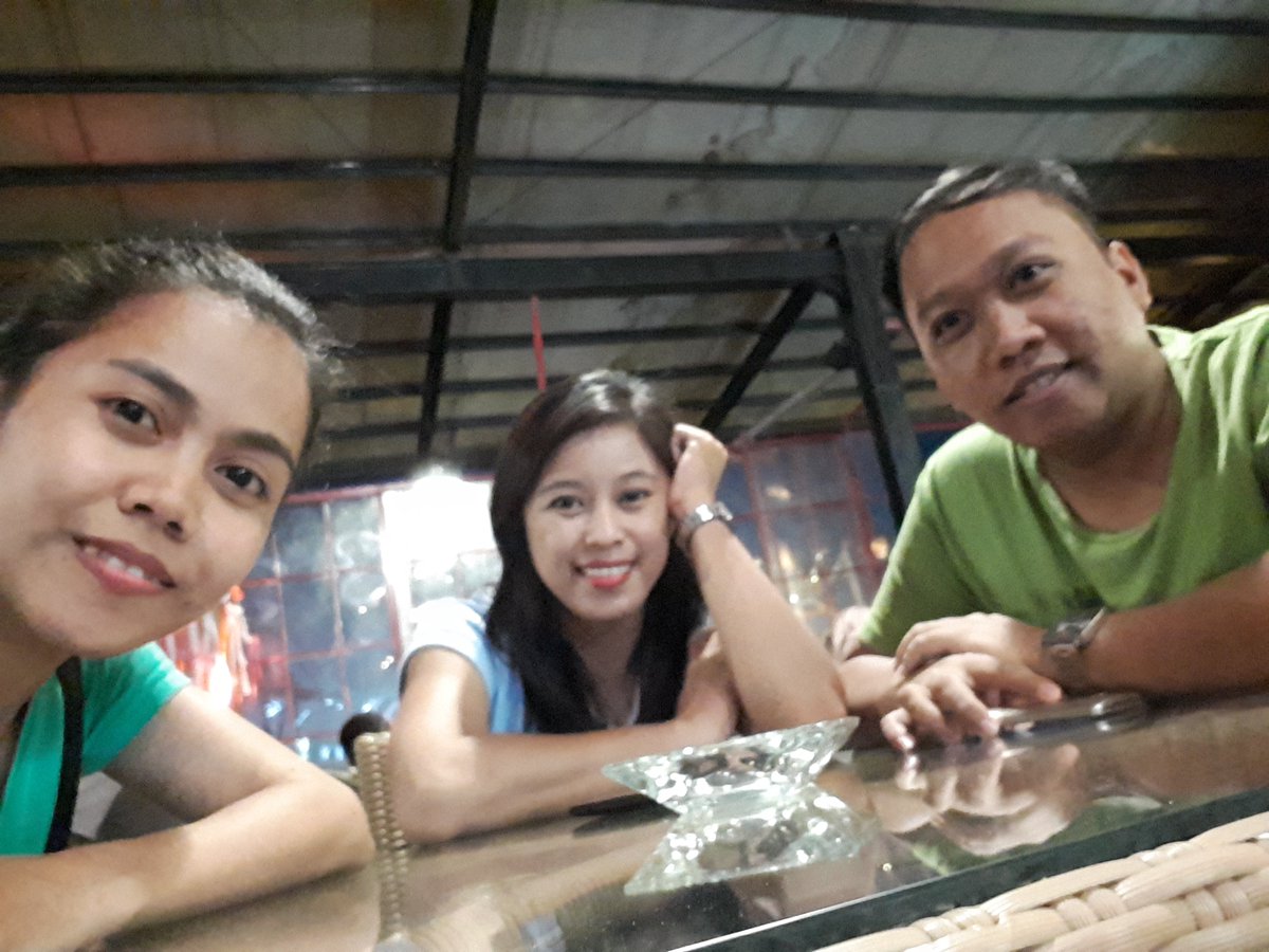 mershipanggau's tweet photo. With friend
#PoPs 
#SatNight 
#latepost https://t.co/uU0EVbUnyF