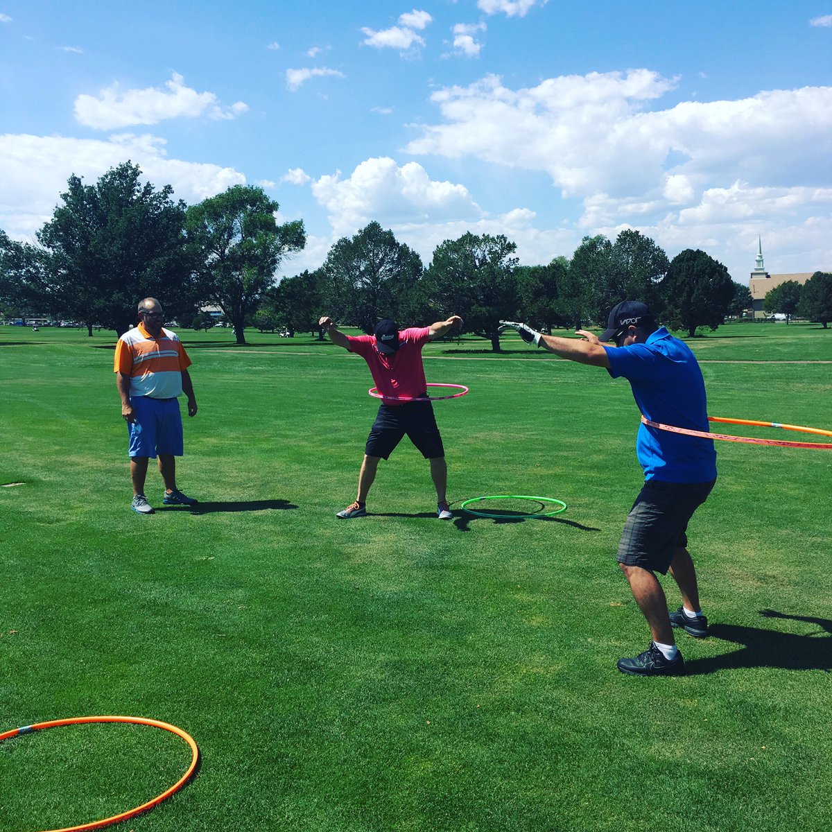 shockercup's tweet photo. 18th hole hula hoop contest! #shockercup https://t.co/PPtReX13Kr