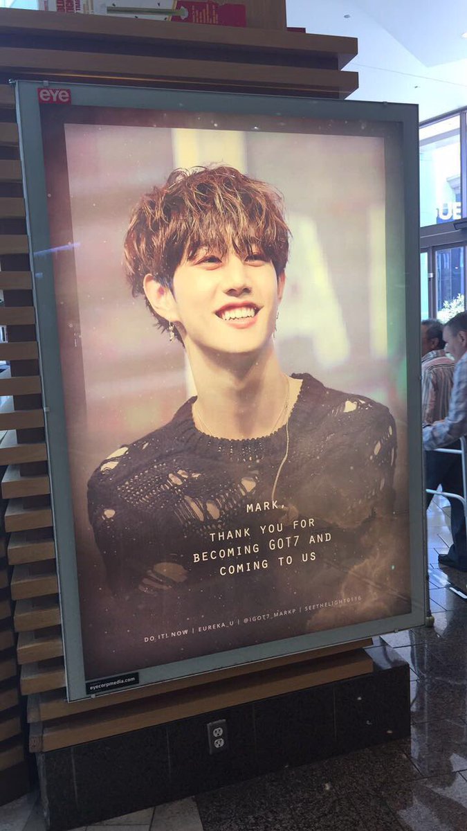 jeeheyy's tweet photo. my friend &amp; i screamed 😭 this is so cute 💕 ahgases r just right👌🏻👌🏻 @_Eureka_U @seethelight0116 @igot7_MarKP drove 2 hrs but it was worth it https://t.co/8Y0ZRJALxn