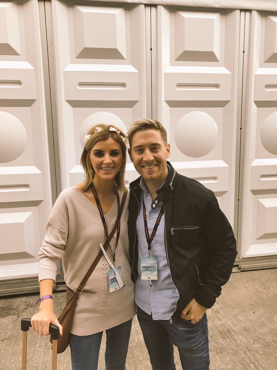 Hard to believe myself and <a href="/TaggartDonna/">Donna Taggart</a> used to sing in the same school choir and here we are today singing <a href="/HarvestCMF/">HarvestCMF</a> #omagh #friends