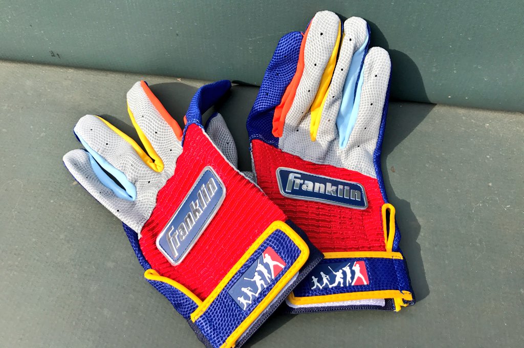 Rockies's tweet photo. RETWEET THIS for your chance to win these DJ #PlayersWeekend batting gloves! https://t.co/nFEfusducc