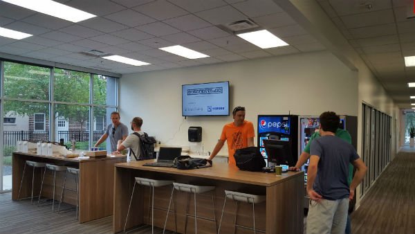 futusign's tweet photo. The Hackbattl.es event organizers used the venue’s televisions to run their futusign powered digital signage.
https://t.co/Nc0VjgsG3e https://t.co/AbYVXdGOzb