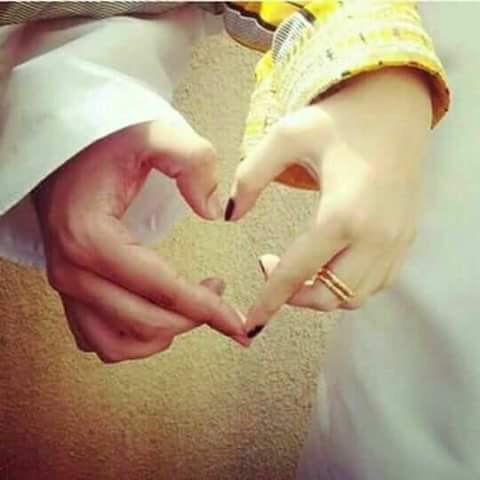 k__N__305's tweet image. اشتقت لك وشتقت ضم الايادي
مشتاق لمسه بس يدي بايده

مشتاق قربك صار قربك جهادي
ومن شوق قلبي صار يشعل وقيده