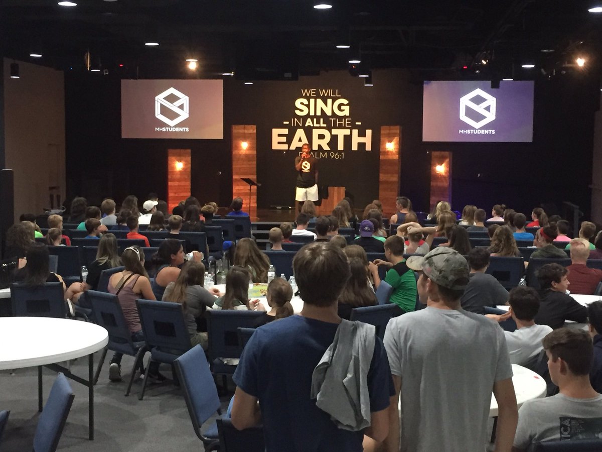 jjdager's tweet photo. Huge opening night of #mhcstudents - almost a 100 students having a ton of fun and getting challenged with the gospel https://t.co/asBilvkvaD