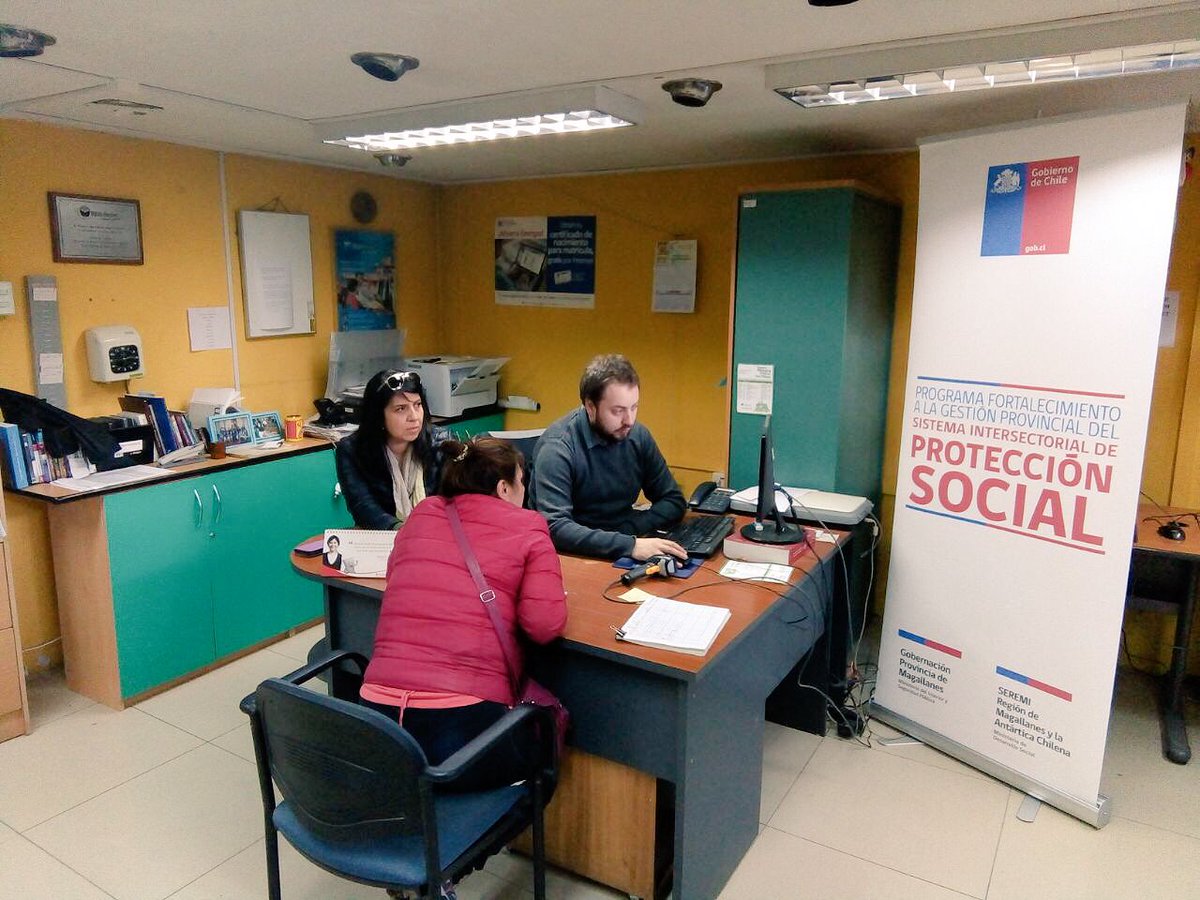 gobmagallanes's tweet photo. Hoy, en operativo de Registro Social de Hogares y Registro Civil. Iniciativa del Sistema de Protección Social y Desarollo Social #igualdad https://t.co/O8DmPV9rtF