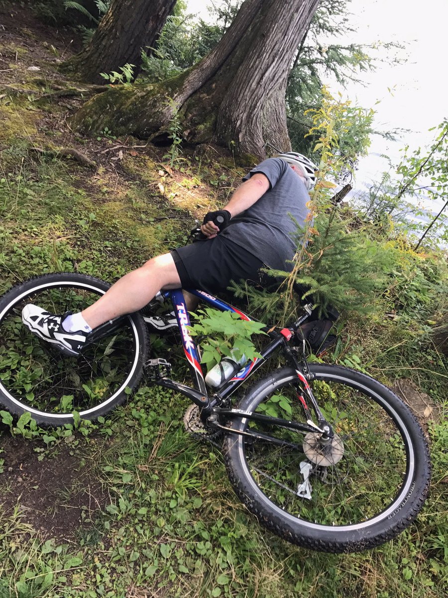 stewball1010's tweet photo. I've fallen and I cant getup!! Greg managed to finish the race however required emergency attention to repair his front wheel. @DKICanada https://t.co/fQo6h8U1KO