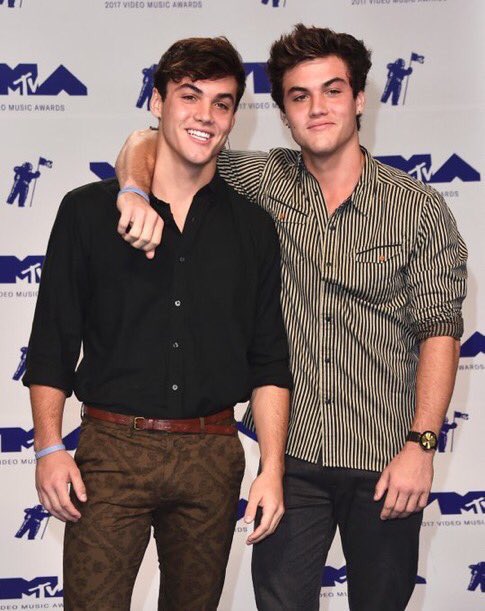 FishyFijmin's tweet image. they are lookin like snacks tonight oh my-