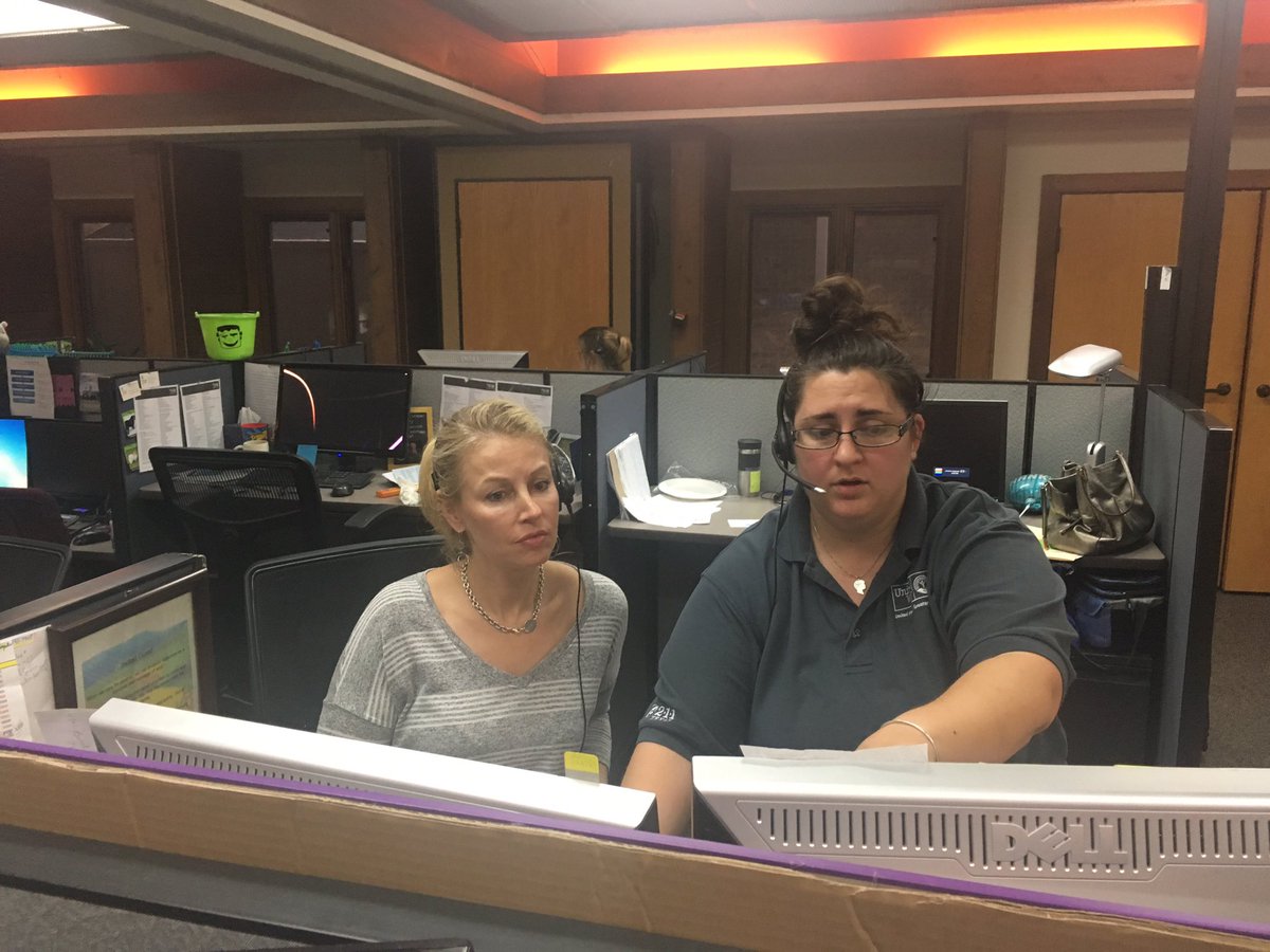 UnitedWayATX's tweet photo. It’s all hands on deck in 2-1-1! Keep a look out our #DisasterFund link tomorrow to directly support storm-related needs! #HurricaneHarvey https://t.co/TcGBZkCZ1f